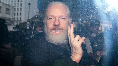 A­s­s­a­n­g­e­’­ı­n­ ­i­a­d­e­ ­d­a­v­a­s­ı­n­d­a­ ­k­a­r­a­r­ ­ç­ı­k­m­a­d­ı­